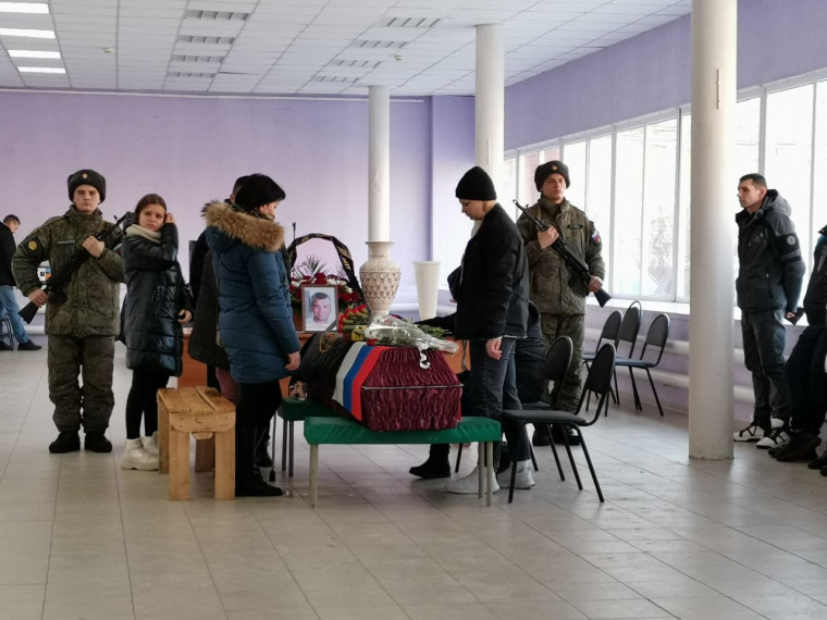 Губернатор Роман Бусаргин выразил слова соболезнования по поводу гибели участника спецоперации. Губернатор Роман Бусаргин выразил слова соболезнования по поводу гибели участника спецоперации.
