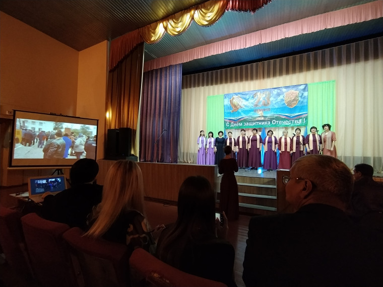 В районном ДК чествовали защитников Отечества. В районном ДК чествовали защитников Отечества.