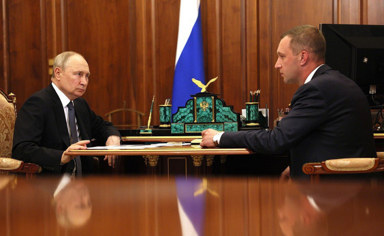 Владимир Путин и Роман Бусаргин обсудили ситуацию в Саратовской области. Владимир Путин и Роман Бусаргин обсудили ситуацию в Саратовской области.